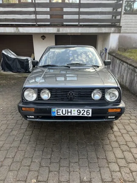 Volkswagen Golf, 1990