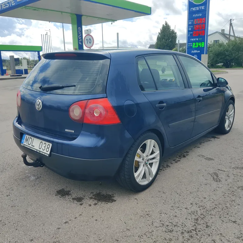 Volkswagen Golf, 2005
