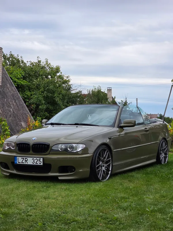 BMW 325ti, 2003
