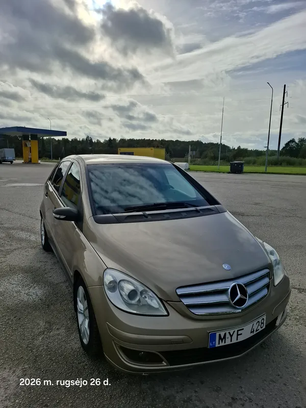 Mercedes-Benz 180, 2005
