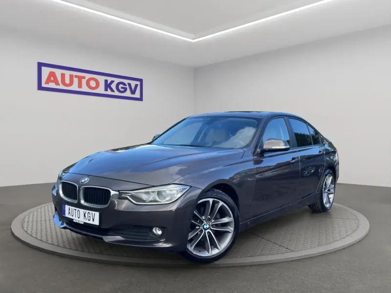 BMW 328, 2012