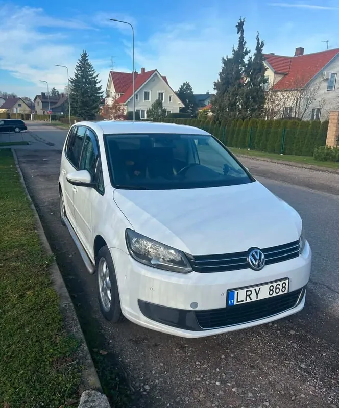 Volkswagen Touran, 2012