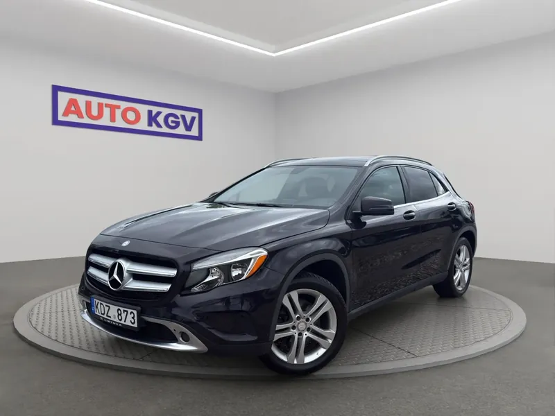 Mercedes-Benz GLA250, 2015