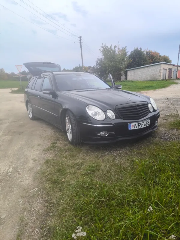 Mercedes-Benz E 320, 2003