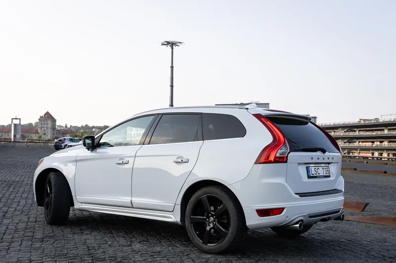 Volvo XC60, 2011