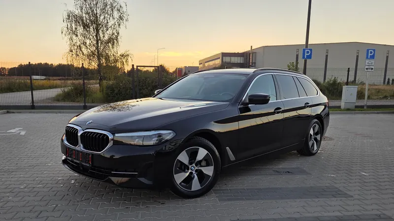 BMW 530i 530, 2023