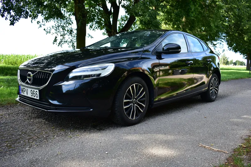 Volvo V40, 2019