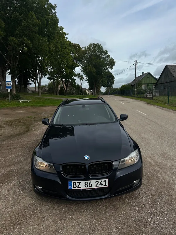 BMW 318d, 2009
