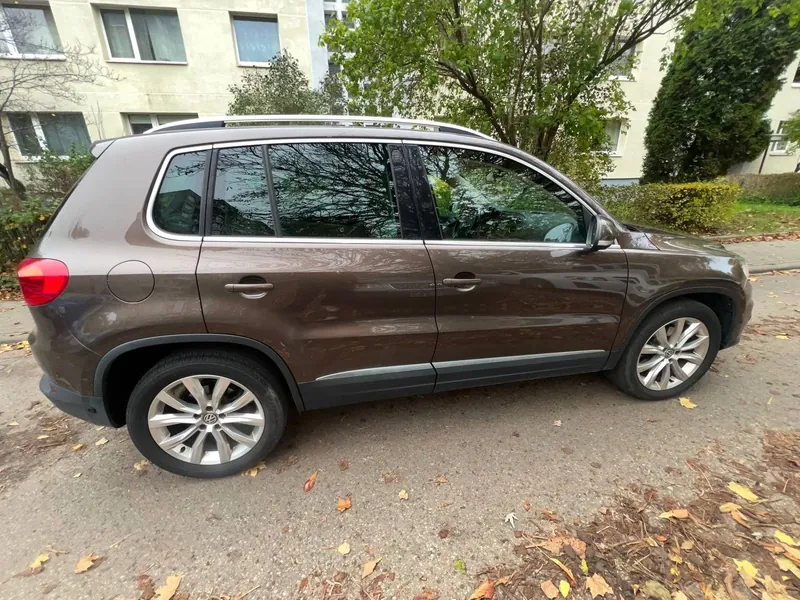 Volkswagen Tiguan, 2011