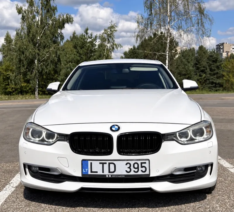 BMW 320d, 2012