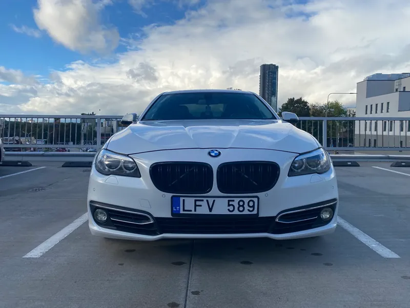 BMW 528i, 2015