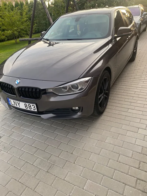 BMW 320, 2013