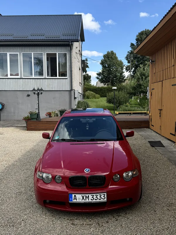 BMW 318i, 2004