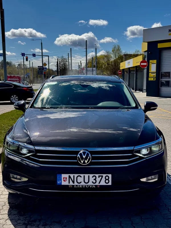 Volkswagen Passat, 2021