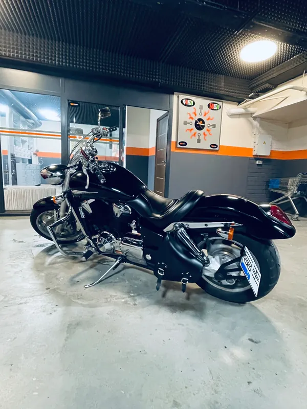 Honda VTX 1800F, 2004