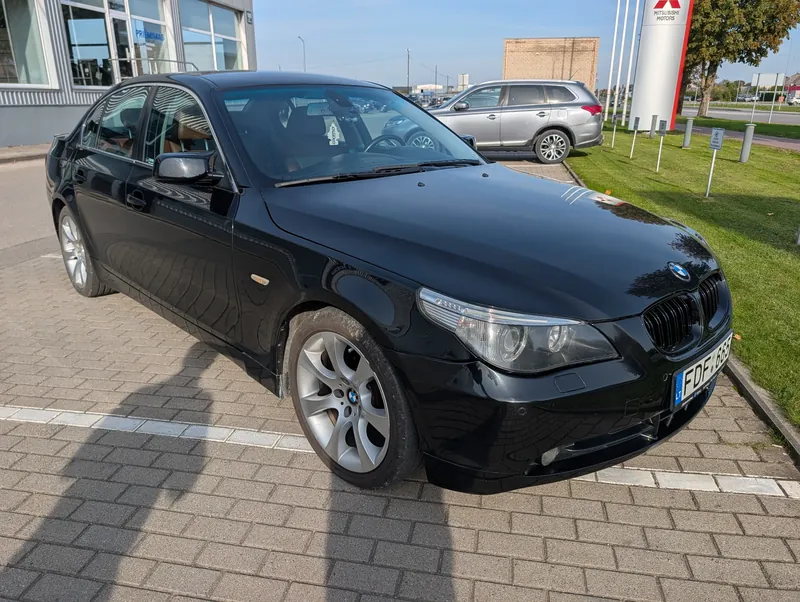 BMW 5 Series, 2003