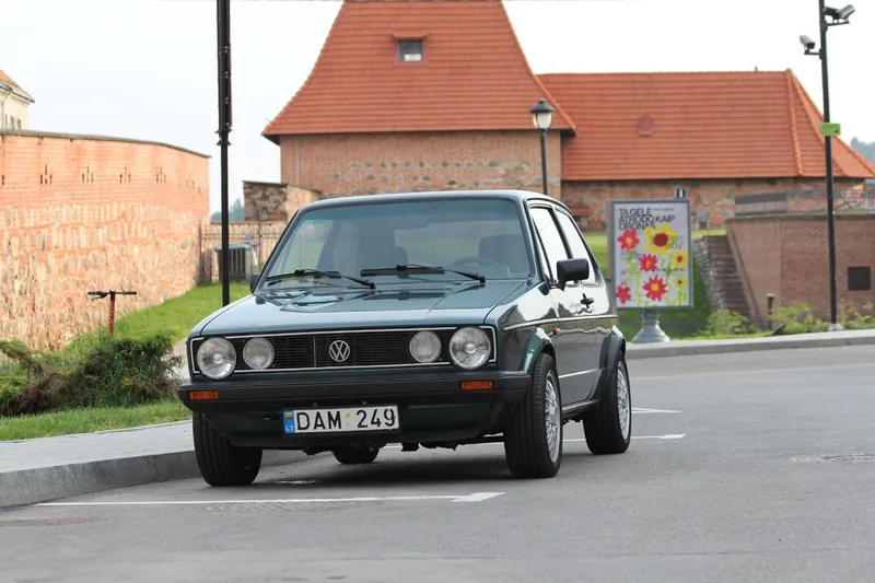 Volkswagen Golf, 1983
