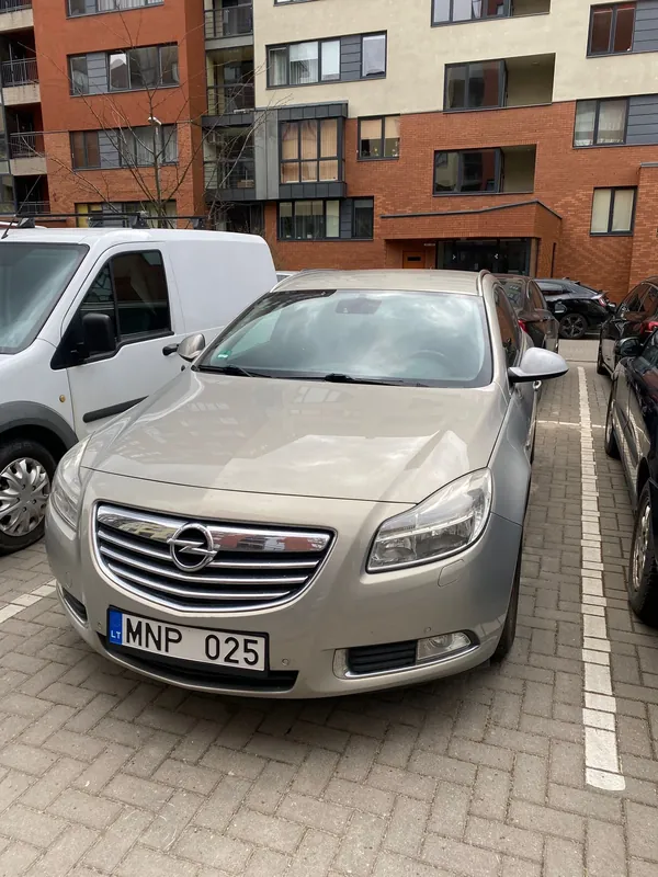 Opel Insignia Sport Tourer, 2009